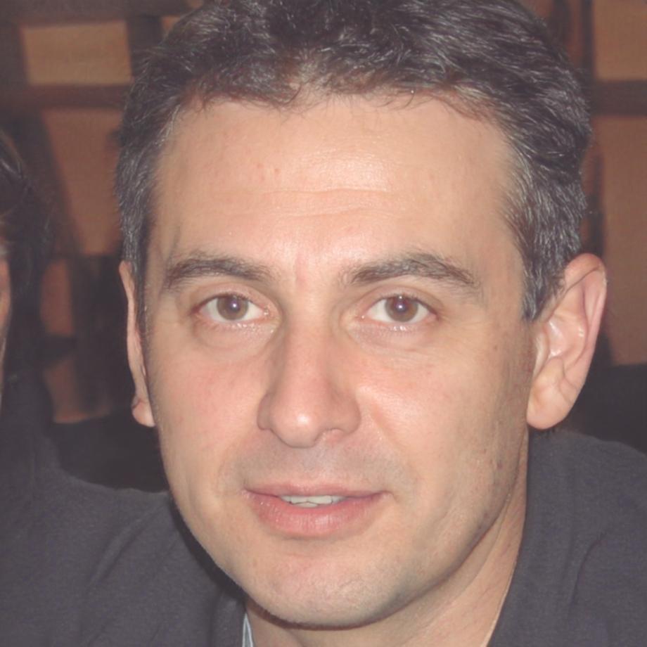 Erfahrener Softwareentwickler und Programmierlehrer bei echovarenti