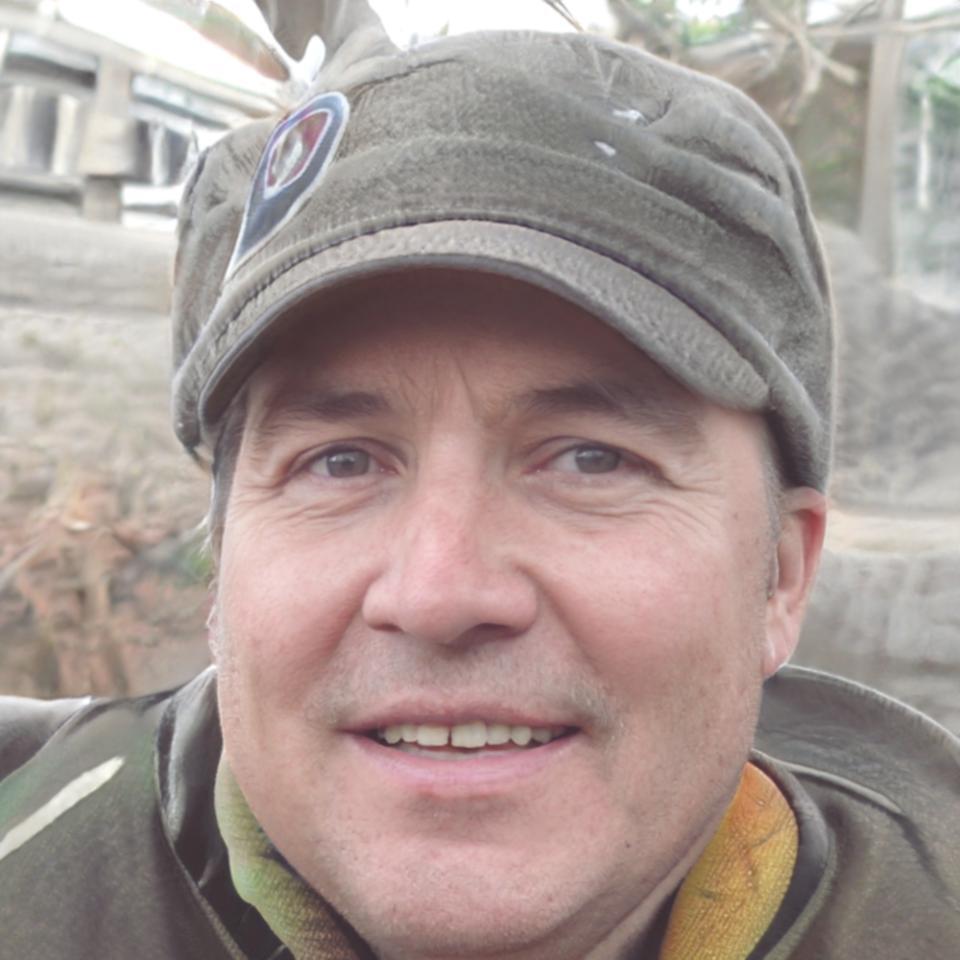 Porträt von Thorsten Lindemeier, Dozent für Backend-Entwicklung